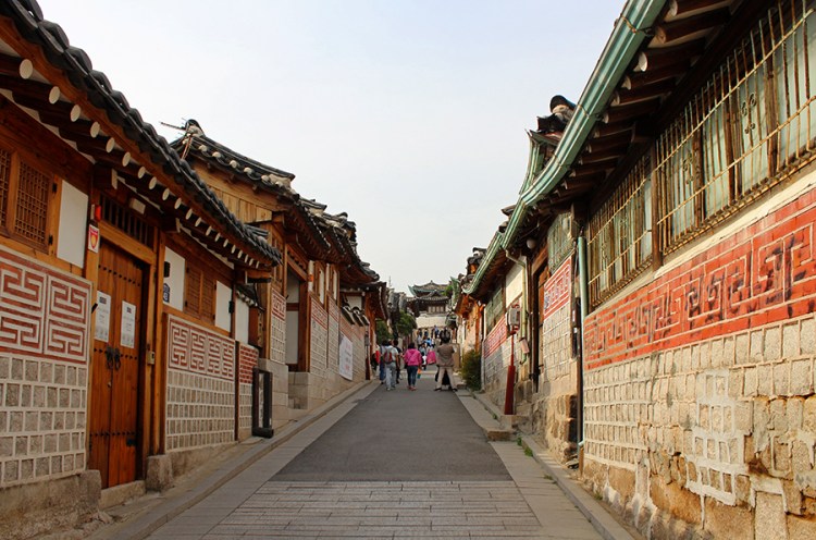 Bukchon Hanok Village (Seoul)